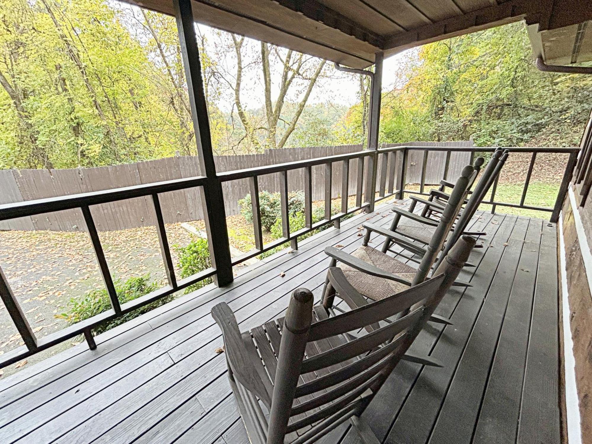 Tucked Away Cabin Pigeon Forge Exterior photo