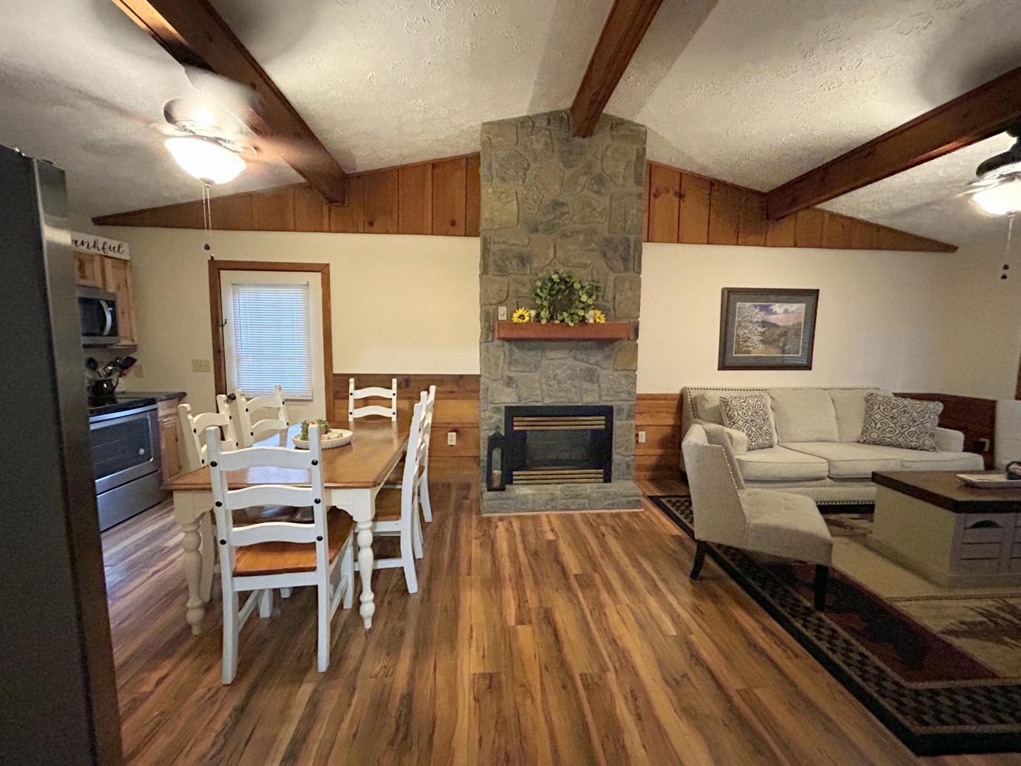 Tucked Away Cabin Pigeon Forge Exterior photo