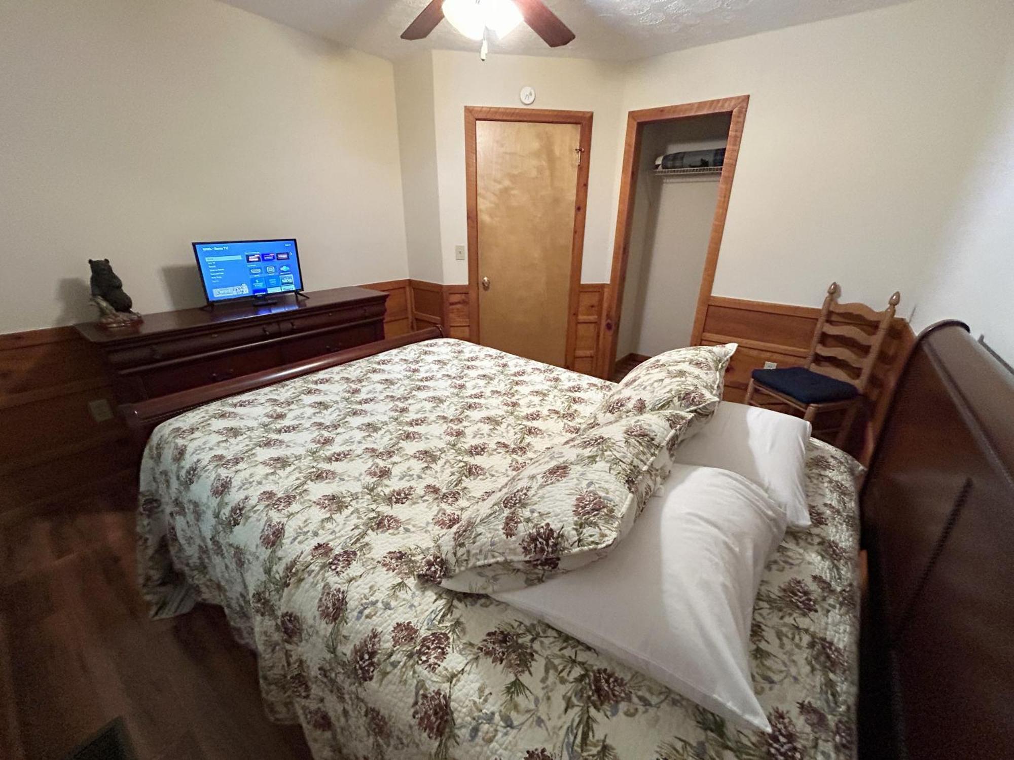 Tucked Away Cabin Pigeon Forge Exterior photo
