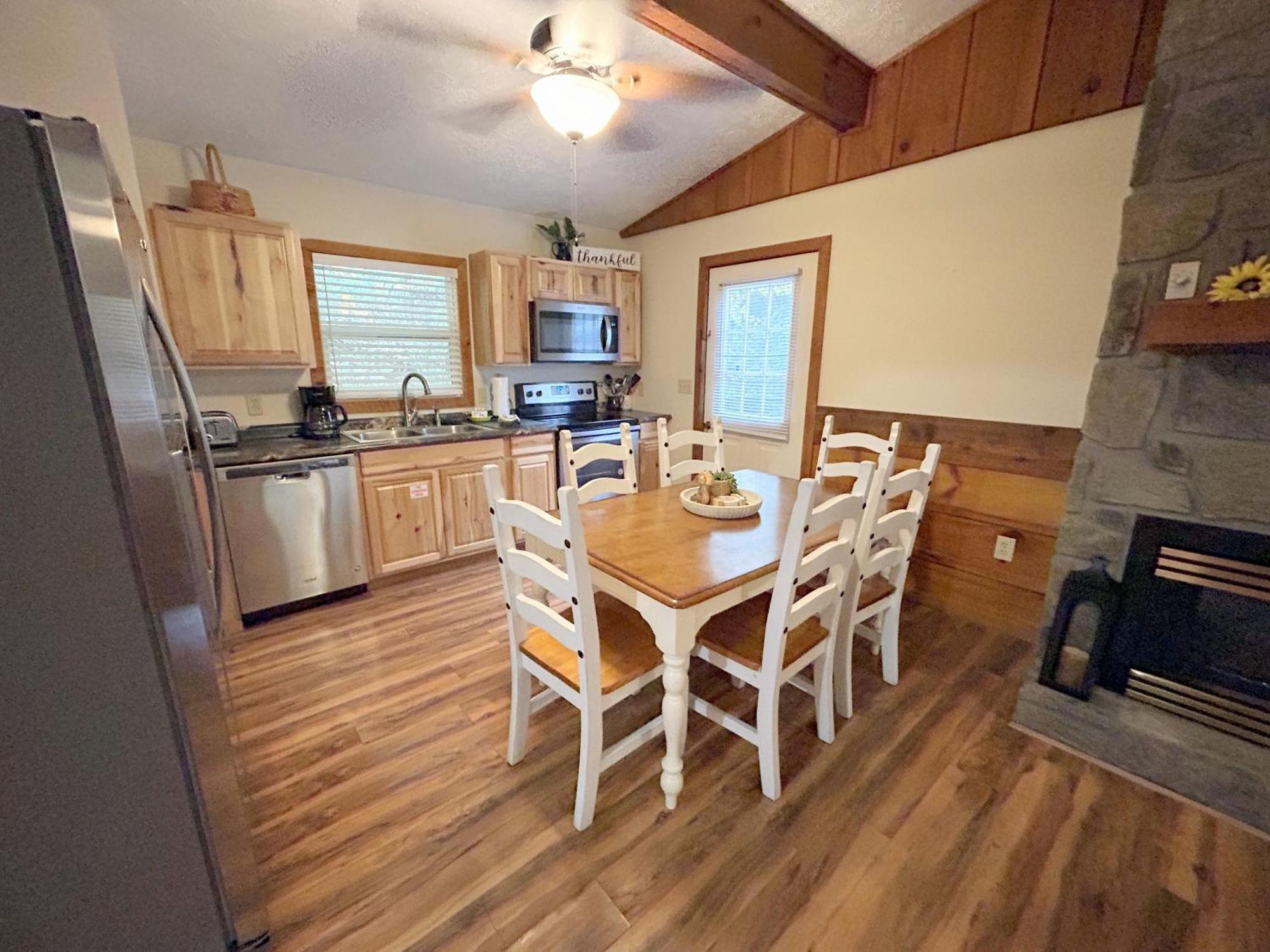 Tucked Away Cabin Pigeon Forge Exterior photo