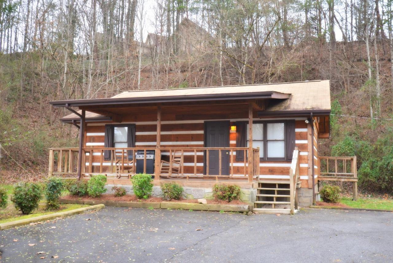 Tucked Away Cabin Pigeon Forge Exterior photo